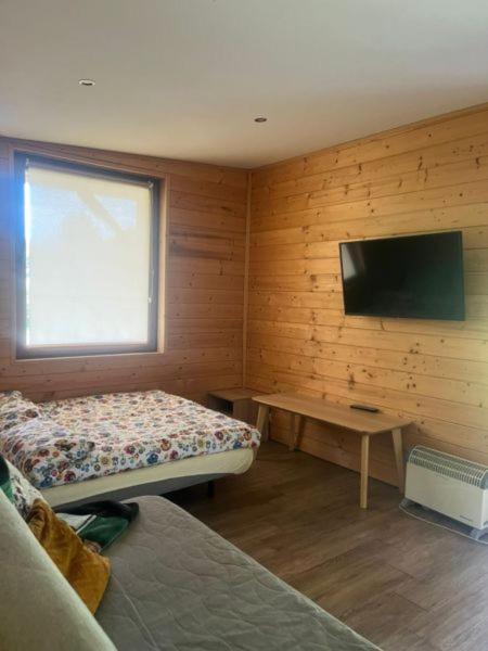 Lesny Zakatek Bed and Breakfast Smardzewice Exteriör bild