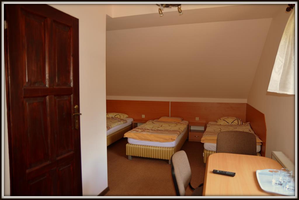Lesny Zakatek Bed and Breakfast Smardzewice Exteriör bild