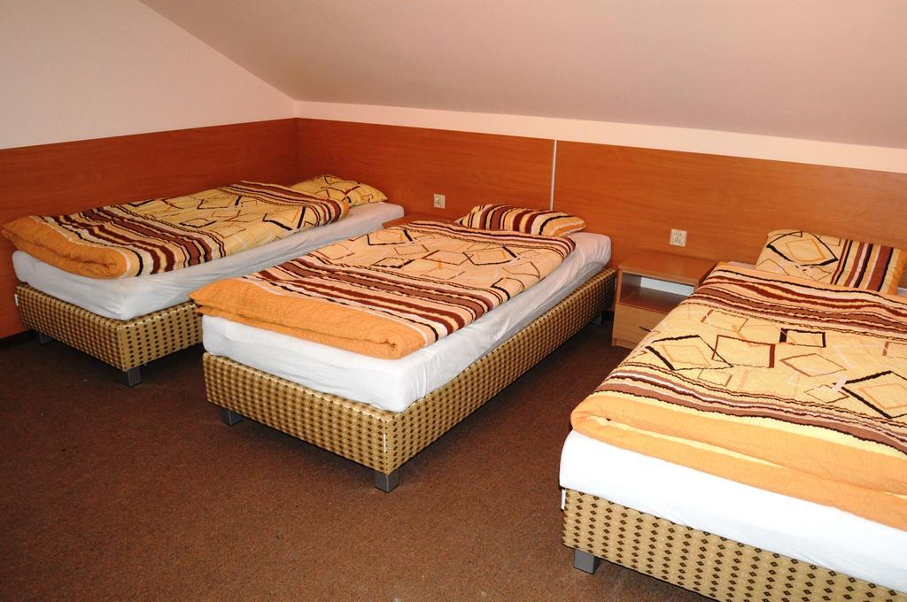 Lesny Zakatek Bed and Breakfast Smardzewice Exteriör bild