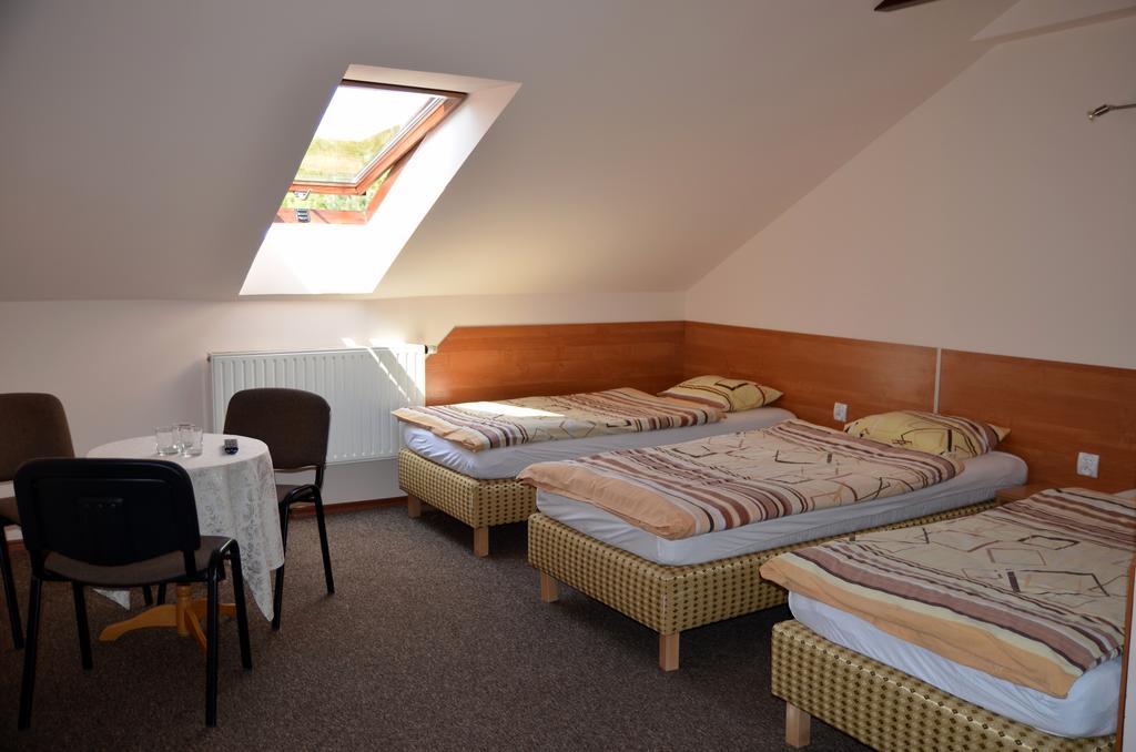 Lesny Zakatek Bed and Breakfast Smardzewice Exteriör bild