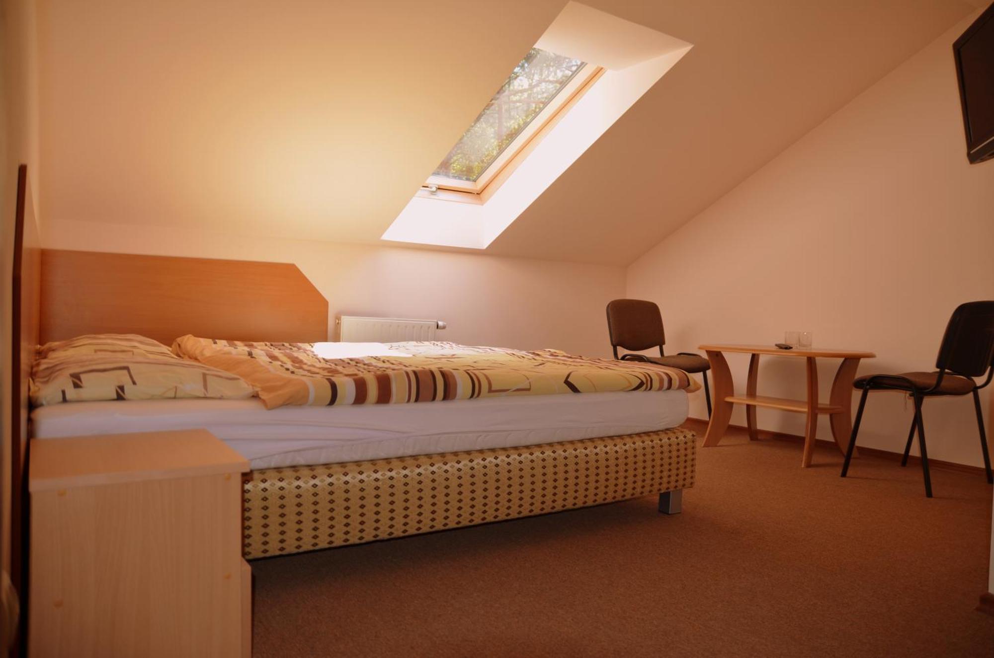Lesny Zakatek Bed and Breakfast Smardzewice Exteriör bild